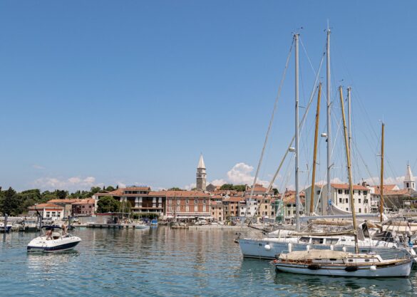 Barca a vela con bambini
