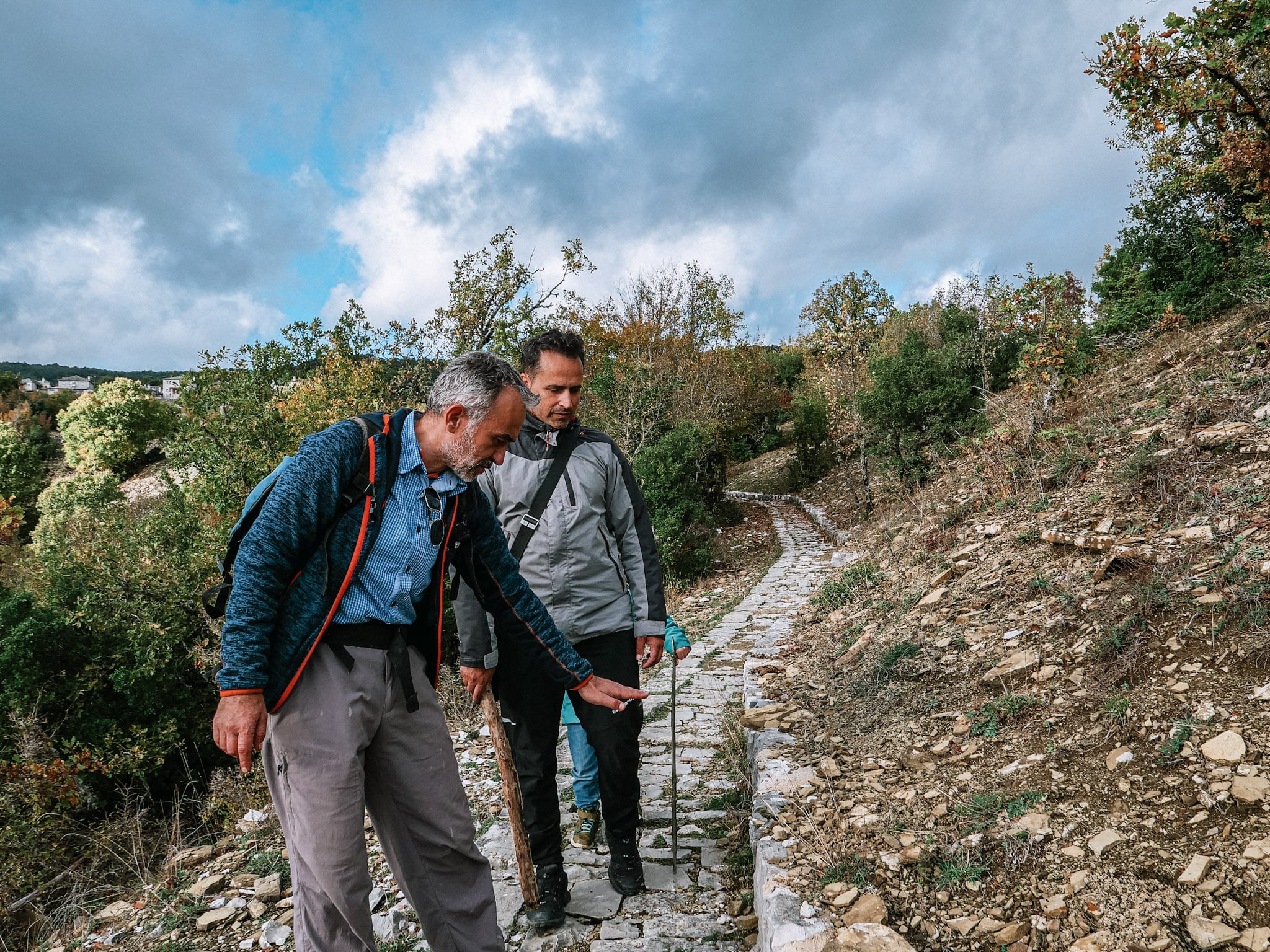 Trekking facile con bambini a Scala di Vitsa a Zagori Epiro Grecia