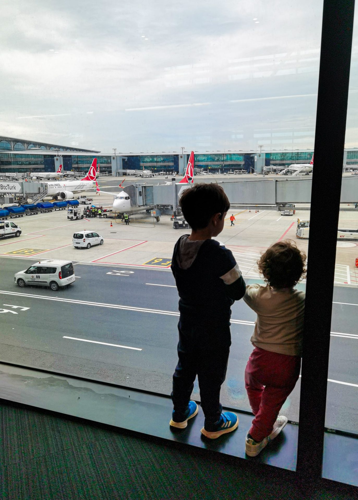 Carta American Express per viaggiare in famiglia e avere accesso in lounge con bambini